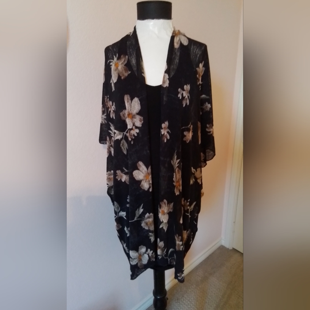 Diva Black and Gray Floral Cardigan